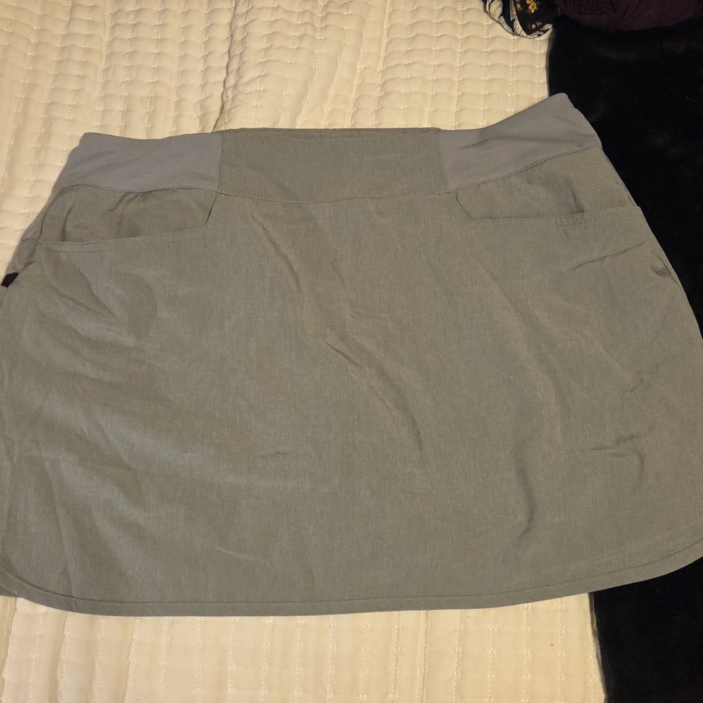 Magellan Outdoors Women's Gray Mini Skort